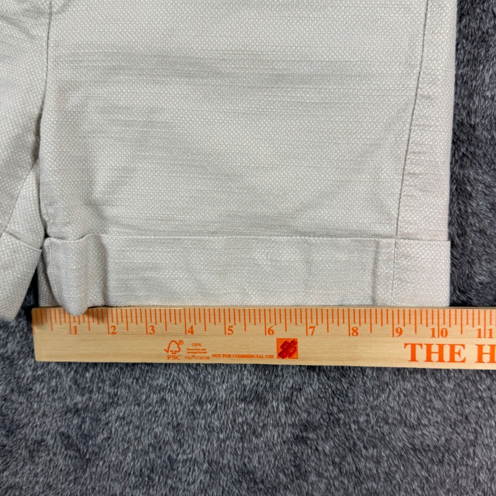 White‎ House Black Market Shorts Womens 2 Cream Textured Cuffed Low Rise Neutral - Picture 9 of 13
